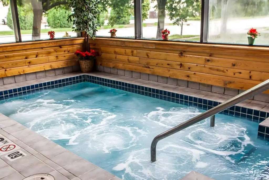 Baymont Inn & Suites By Wyndham Mukwonago Facilidades foto